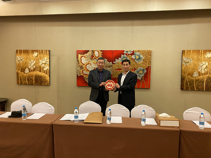 中建聯(lián)合積極參與慈善事業(yè)，榮獲嶗山慈善事業(yè)貢獻(xiàn)獎(圖3)