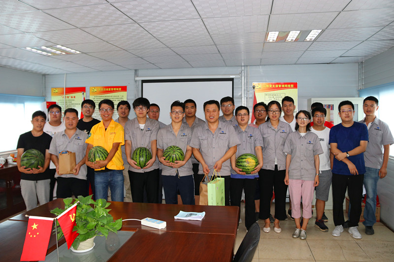 心系基層  情牽一線——中建聯(lián)合開展炎夏送清涼活動(dòng)(圖4)