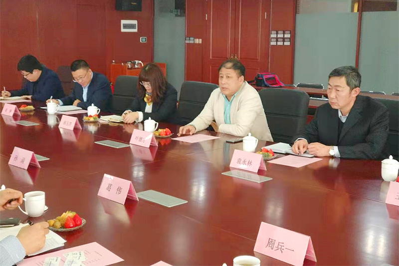 德才集團(tuán)董事長葉德才偕高管團(tuán)隊赴榮華建設(shè)集團(tuán)訪問交流(圖2)