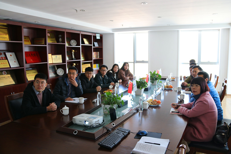 青島園林技術(shù)學(xué)校師生到訪中建聯(lián)合推進(jìn)校企合作(圖1)