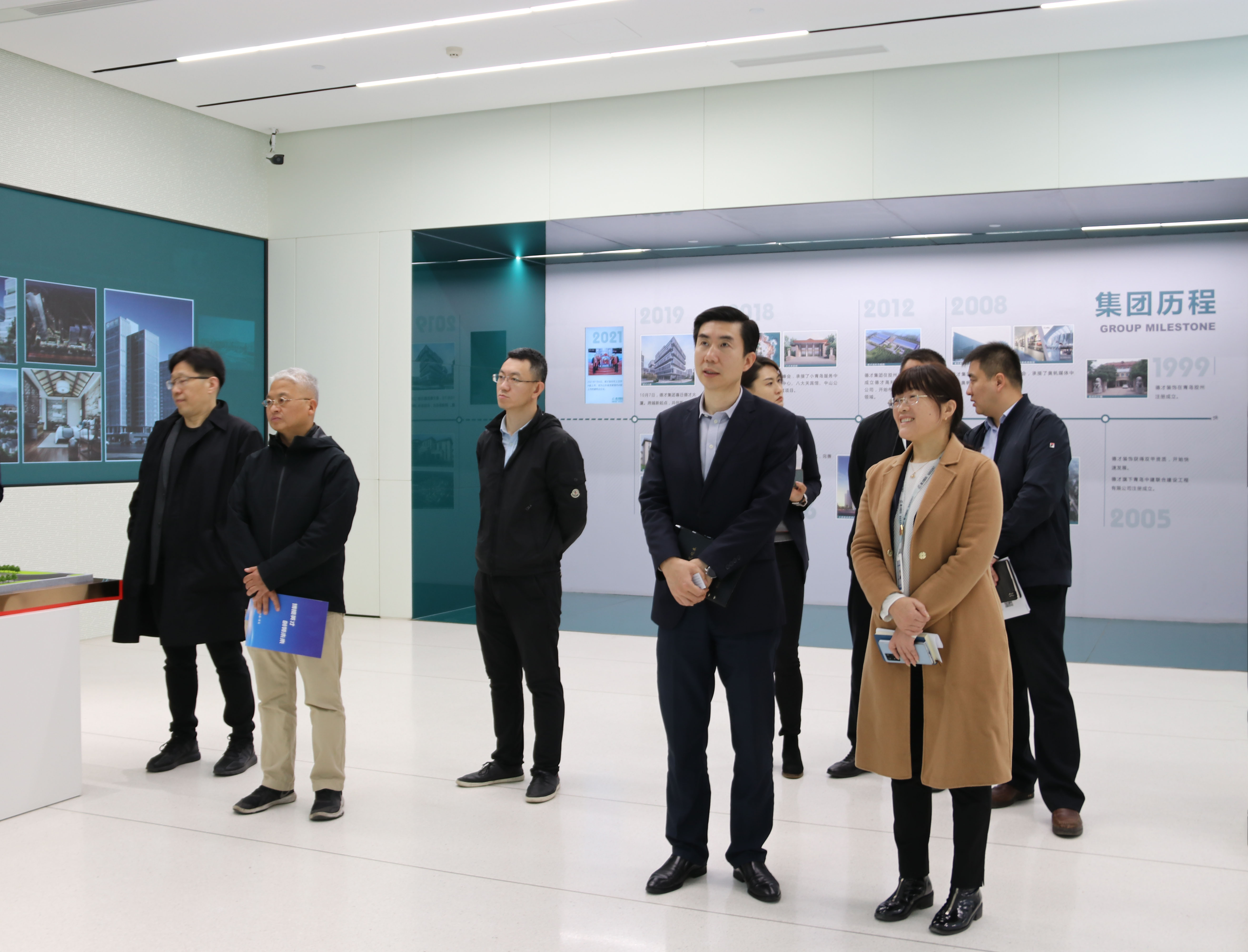 人社部領(lǐng)導(dǎo)蒞臨中建聯(lián)合調(diào)研指導(dǎo)人才隊(duì)伍建設(shè)工作(圖3)