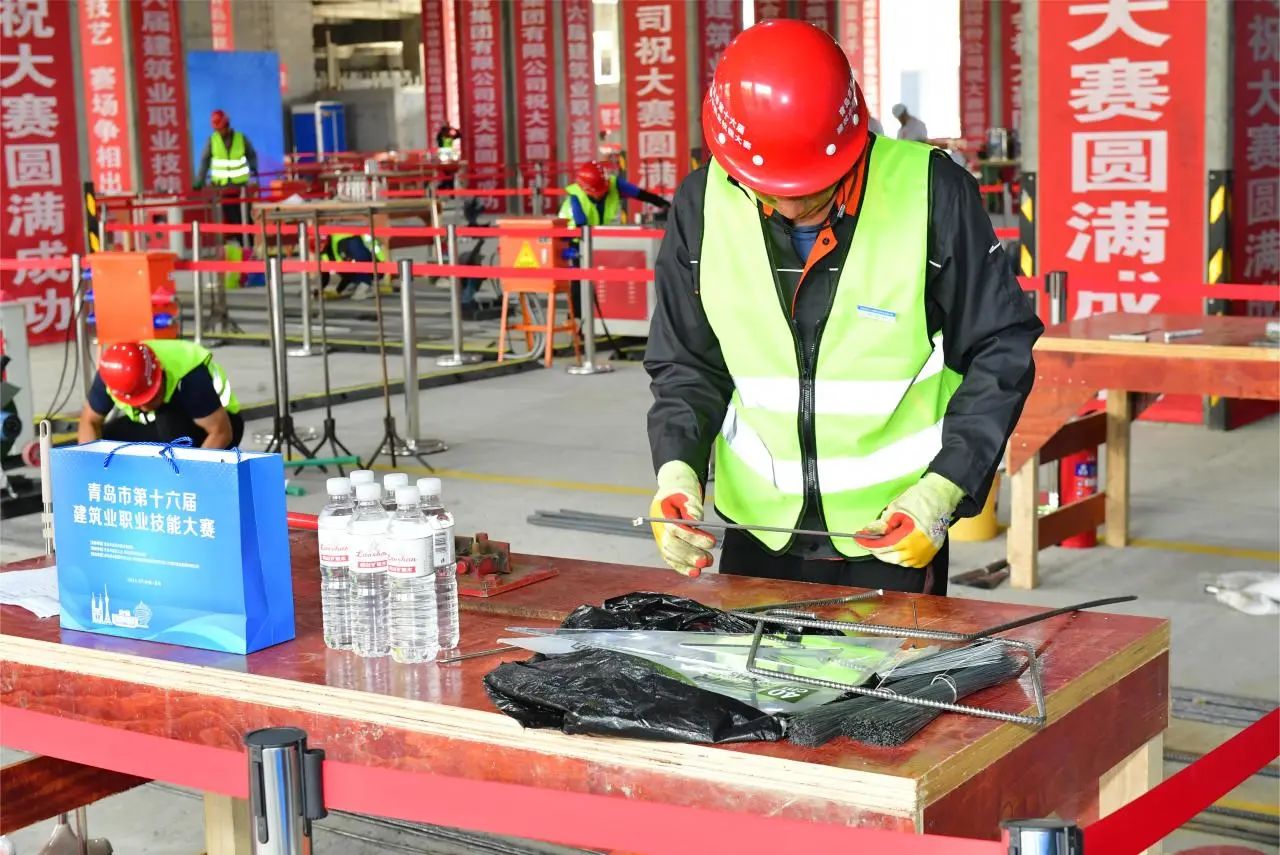 弘揚工匠精神，助推中國創(chuàng)造|中建聯(lián)合協(xié)辦青島市第十六屆建筑業(yè)職業(yè)技能大賽(圖6)